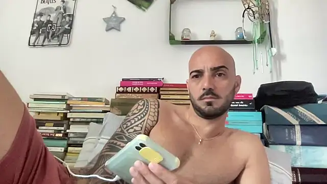 Snapshot of alessandromori91 chatting on June 12, 2026, 5:27 am alessandromori91 online show from June 12, 2026, 5:27 am
