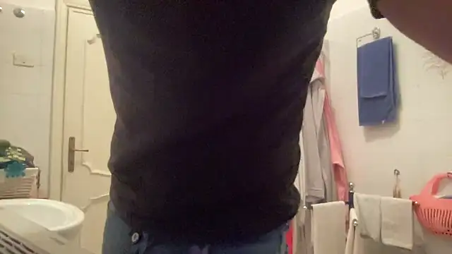 Snapshot of alessandromori91 chatting on January 17, 2026, 5:27 pm alessandromori91 online show from January 17, 2026, 5:27 pm