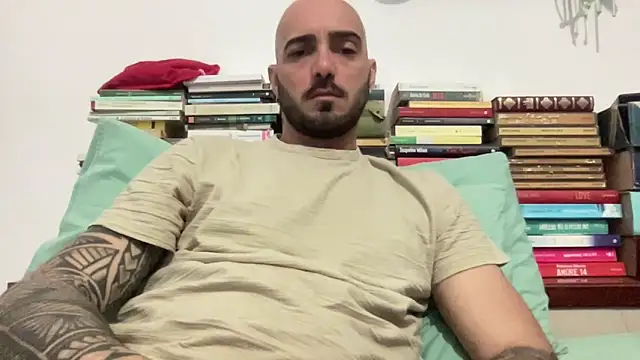 alessandromori91 online show from April 9, 2026, 8:15 pm