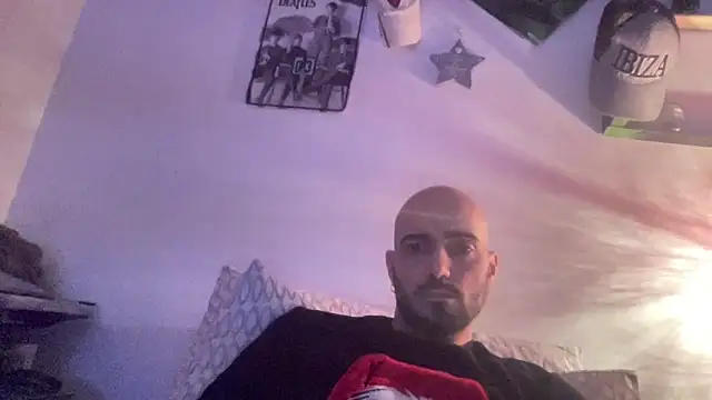 Snapshot of alessandromori91 chatting on February 19, 2026, 10:18 pm alessandromori91 online show from February 19, 2026, 10:18 pm