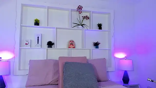 Jenifer Diaz online show from January 15, 2026, 1:47 pm