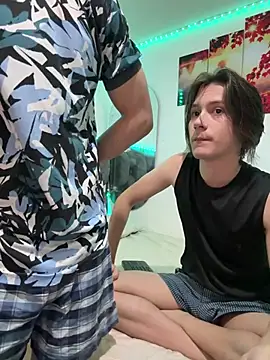 Alex and Fabian online show from February 9, 2026, 3:15 am