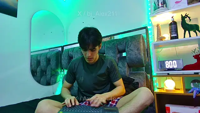 Alex and Fabian online show from April 1, 2026, 3:08 am