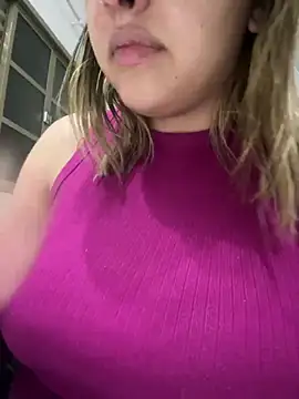 Snapshot of sweetshygirl chatting on February 7, 2025, 4:16 am sweetshygirl online show from February 7, 2025, 4:16 am