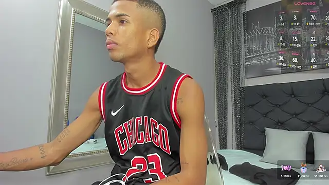 Hotkoljeixxx online show from February 13, 2025, 3:50 am