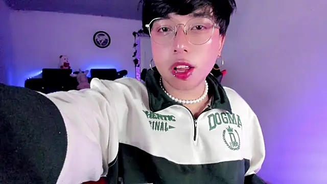 Snapshot of AnggelONfiree chatting on June 9, 2026, 11:39 pm AnggelONfiree online show from June 9, 2026, 11:39 pm