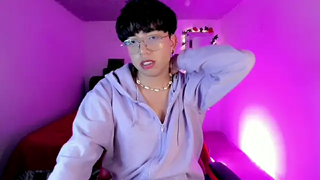 AnggelONfiree online show from November 26, 2025, 7:36 pm