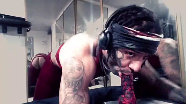 Azazelihornyasf online show from April 7, 2026, 1:29 am