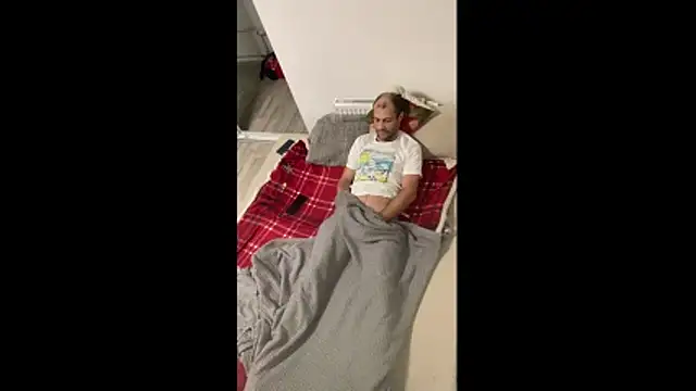 Zbochunec online show from December 22, 2025, 6:35 am