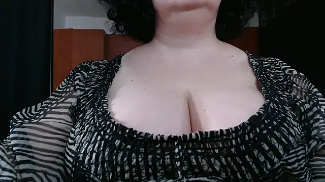  MissJ  online show from March 2, 2025, 1:31 pm