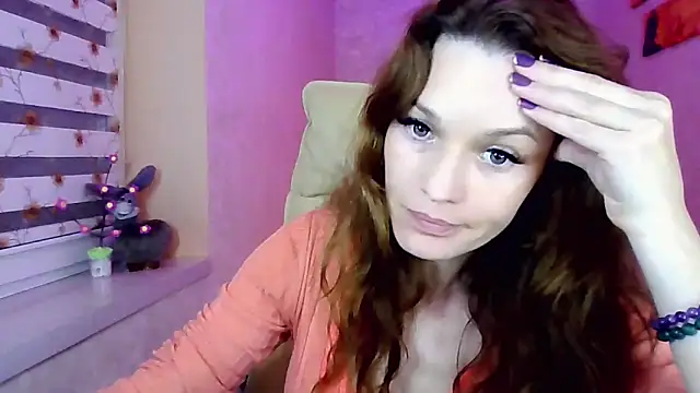 impossibleluna online show from April 19, 2026, 6:10 pm