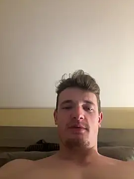 Snapshot of krov chatting on February 1, 2025, 10:01 pm krov online show from February 1, 2025, 10:01 pm