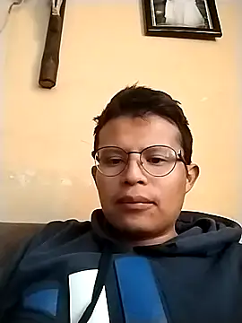 BoyHot11 online show from January 15, 2026, 6:33 pm