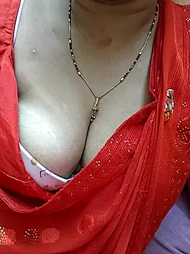 PayalSharmahot143 online show from May 11, 2026, 2:56 pm