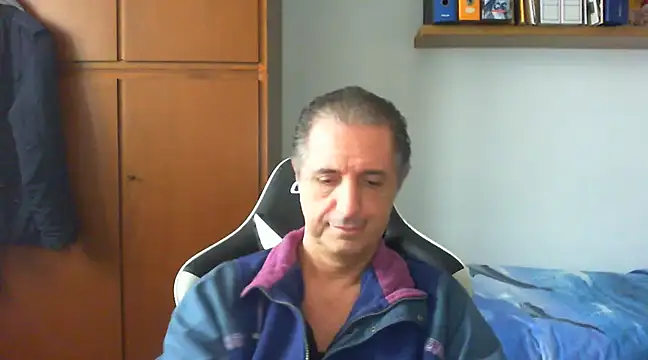 lliuk70mi online show from February 1, 2025, 12:26 pm