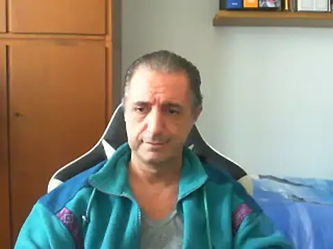 lliuk70mi online show from March 20, 2025, 12:43 pm