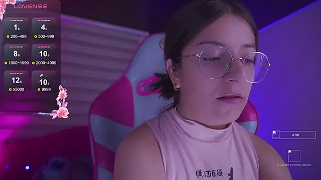 Snapshot of milly_kenner chatting on November 25, 2025, 1:11 pm milly kenner online show from November 25, 2025, 1:11 pm