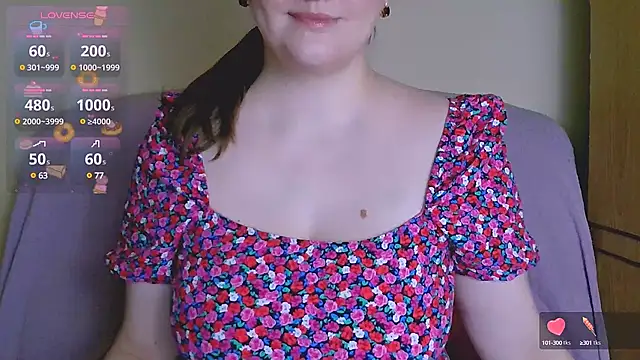 ChubbyMaia online show from February 2, 2025, 1:41 pm