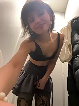 bigbabykiki online show from January 28, 2025, 9:41 am