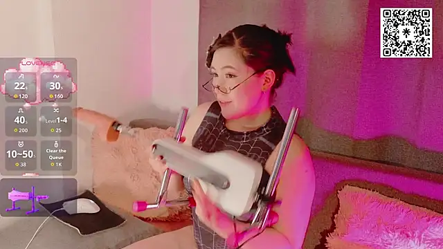 Snapshot of Amoki_Uki chatting on February 19, 2026, 8:55 am Amoki Uki online show from February 19, 2026, 8:55 am