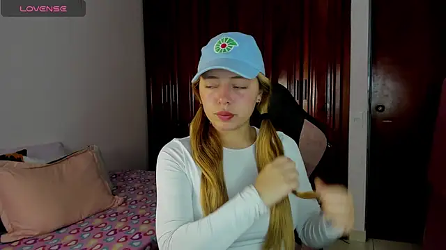 karla charloby online show from May 5, 2026, 2:53 pm