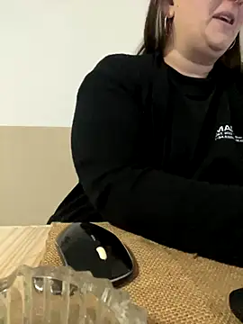 Popinasq online show from November 6, 2025, 9:19 pm