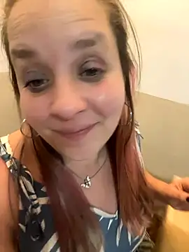 Popinasq online show from November 8, 2025, 11:41 pm