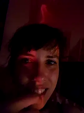 Lyrass online show from December 17, 2025, 10:59 pm