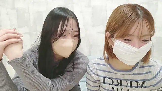 LOVE MOMO LOVE online show from April 24, 2026, 12:07 pm