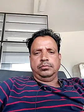 Raj1043 online show from October 15, 2025, 6:33 am