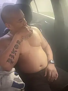 EatMyCake831 online show from February 19, 2025, 4:55 pm