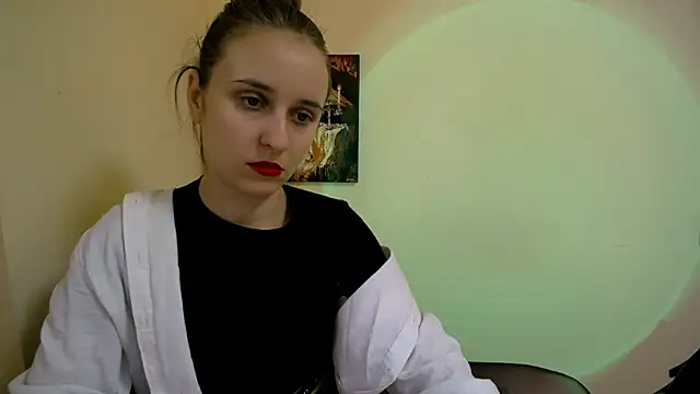 Snapshot of _Nicole_new chatting on February 11, 2025, 4:13 pm Nicole new online show from February 11, 2025, 4:13 pm