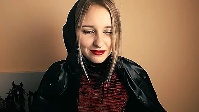  Nicole new online show from October 31, 2025, 12:24 pm