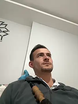 Snapshot of eddy355 chatting on October 28, 2025, 5:23 pm eddy355 online show from October 28, 2025, 5:23 pm