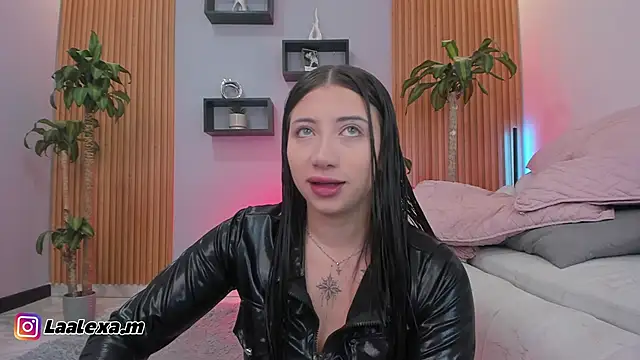 Aixaa charles online show from November 16, 2025, 12:32 pm