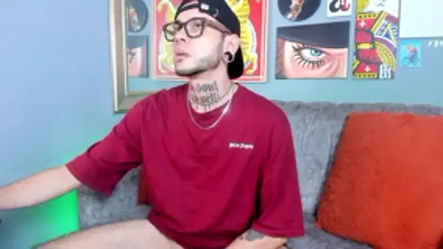 Snapshot of MurdockH chatting on November 25, 2025, 5:52 am MurdockH online show from November 25, 2025, 5:52 am