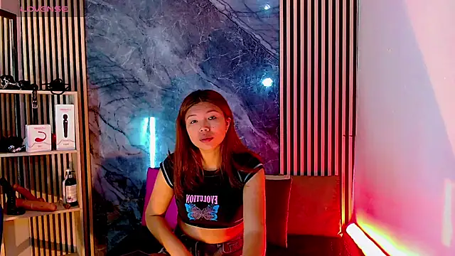 Snapshot of Isalombardi chatting on November 7, 2025, 2:49 am Isalombardi online show from November 7, 2025, 2:49 am