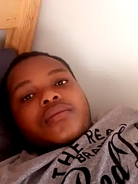 Snapshot of Tungela chatting on March 14, 2025, 6:32 am Tungela online show from March 14, 2025, 6:32 am