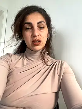 Snapshot of EmaSkyes chatting on October 22, 2025, 6:46 am EmaSkyes online show from October 22, 2025, 6:46 am