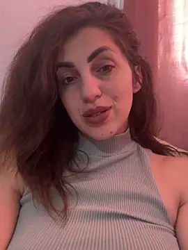 Snapshot of EmaSkyes chatting on October 9, 2025, 5:41 am EmaSkyes online show from October 9, 2025, 5:41 am