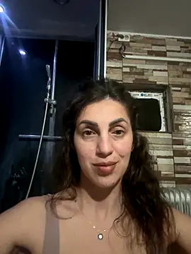 Snapshot of EmaSkyes chatting on October 27, 2025, 7:37 pm EmaSkyes online show from October 27, 2025, 7:37 pm