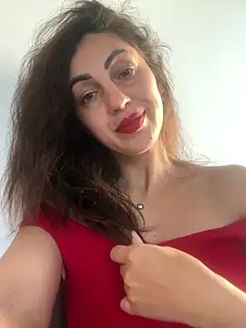 Snapshot of EmaSkyes chatting on October 13, 2025, 6:15 am EmaSkyes online show from October 13, 2025, 6:15 am