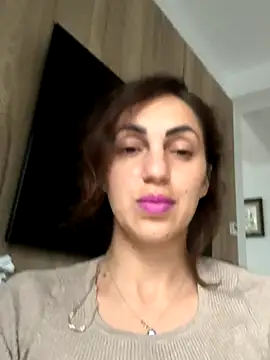 Snapshot of EmaSkyes chatting on October 15, 2025, 6:33 am EmaSkyes online show from October 15, 2025, 6:33 am