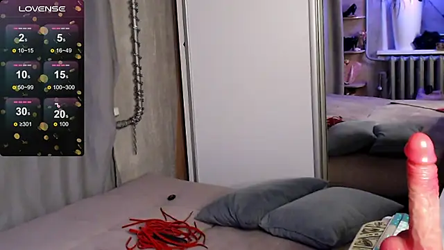 Carrie Moonshine online show from March 18, 2025, 12:08 am