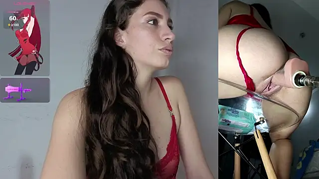 aurelialux online show from December 5, 2025, 7:45 pm