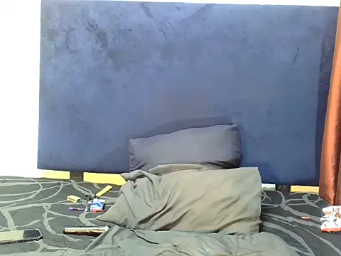 ReginaStar16 online show from April 7, 2026, 8:21 pm