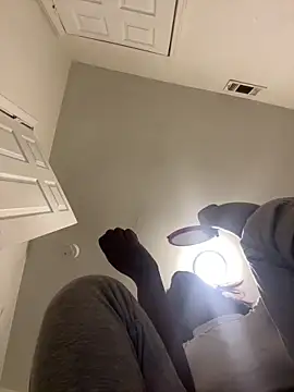 honeybrow online show from February 16, 2025, 12:41 am