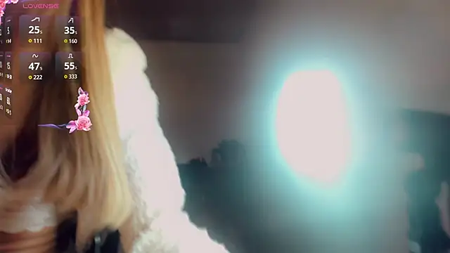 Snapshot of Oriana_braom chatting on September 20, 2025, 7:19 pm Oriana braom online show from September 20, 2025, 7:19 pm