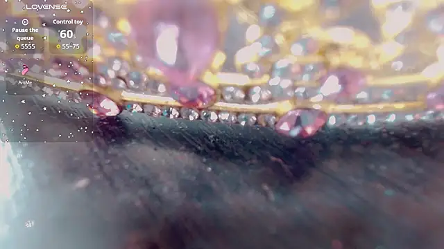 Oriana braom online show from November 19, 2025, 7:03 pm