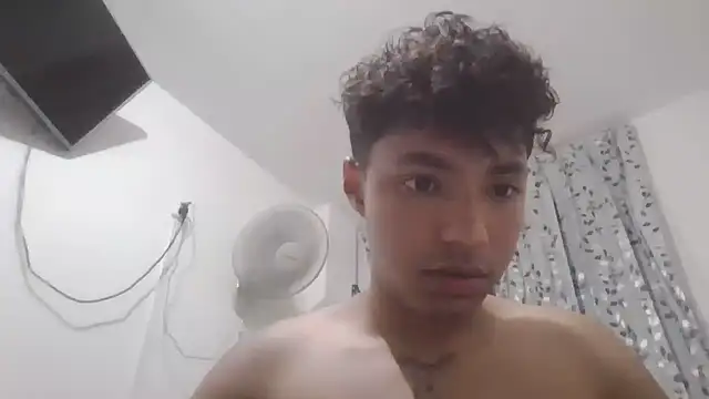 jonmaykolrose online show from December 3, 2024, 12:08 am